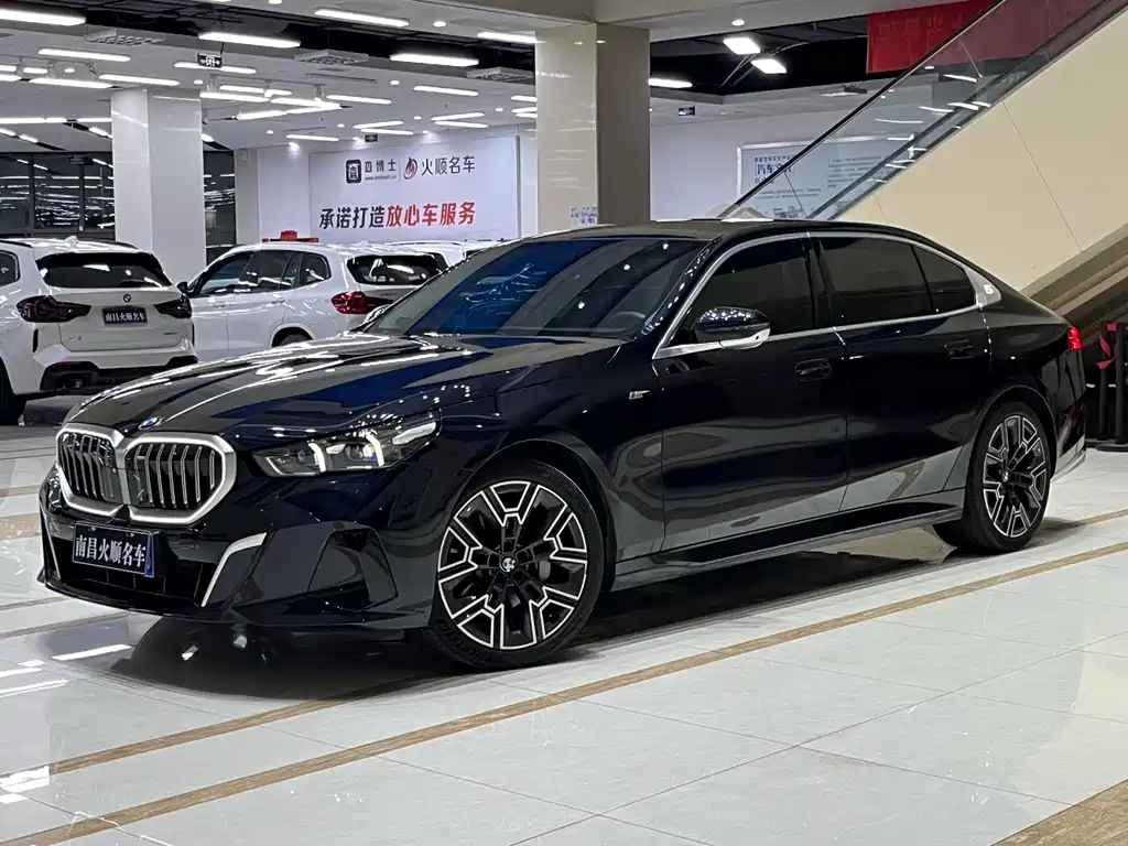BMW 5 Series 2024