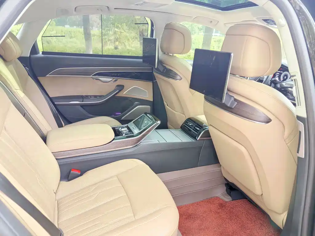 Audi A8 — миниатюра 7