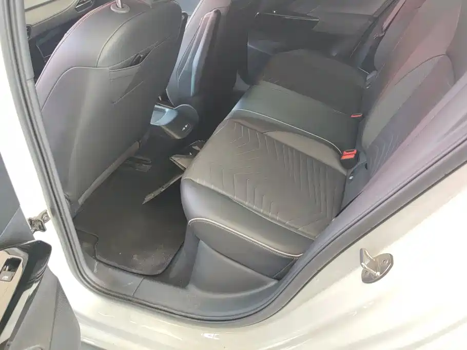 Volkswagen ID.3 — миниатюра 11