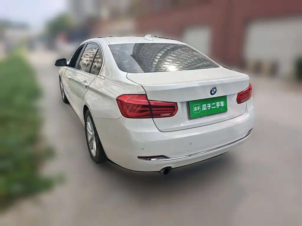 BMW 3 Series — миниатюра 25