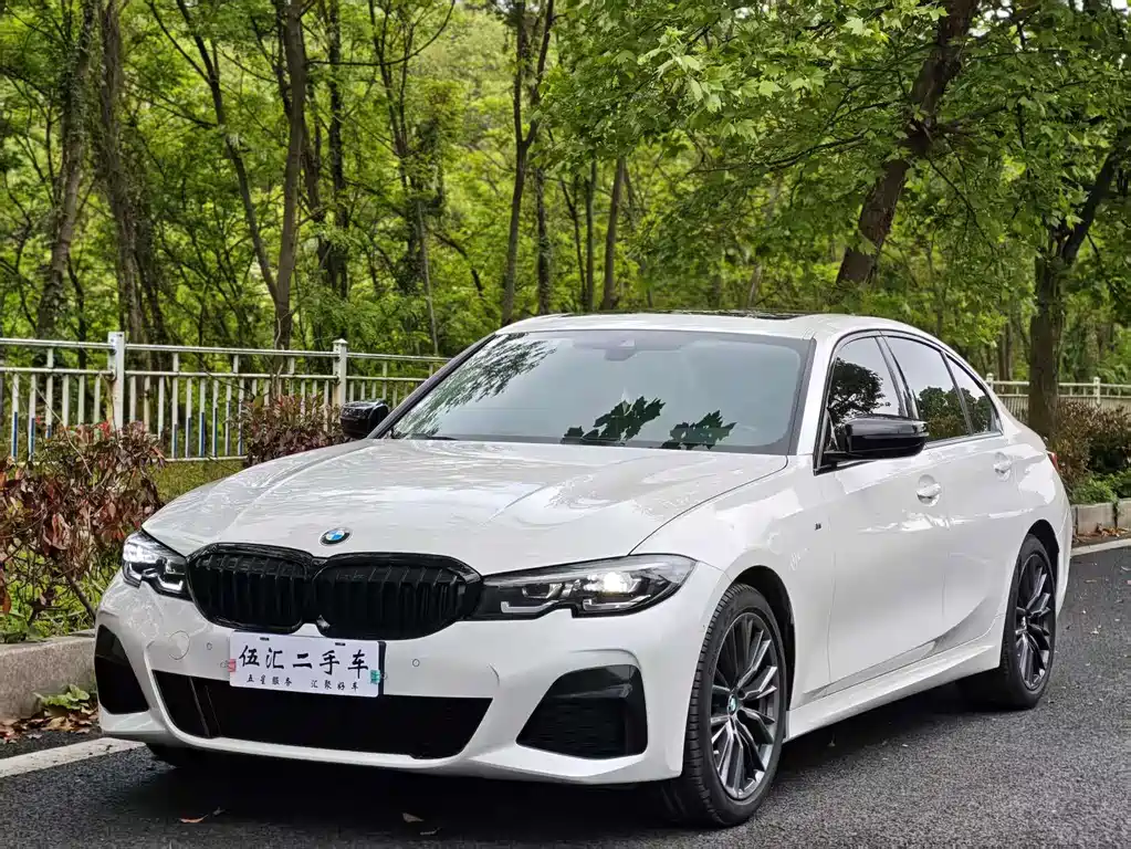 BMW 3 Series 2021