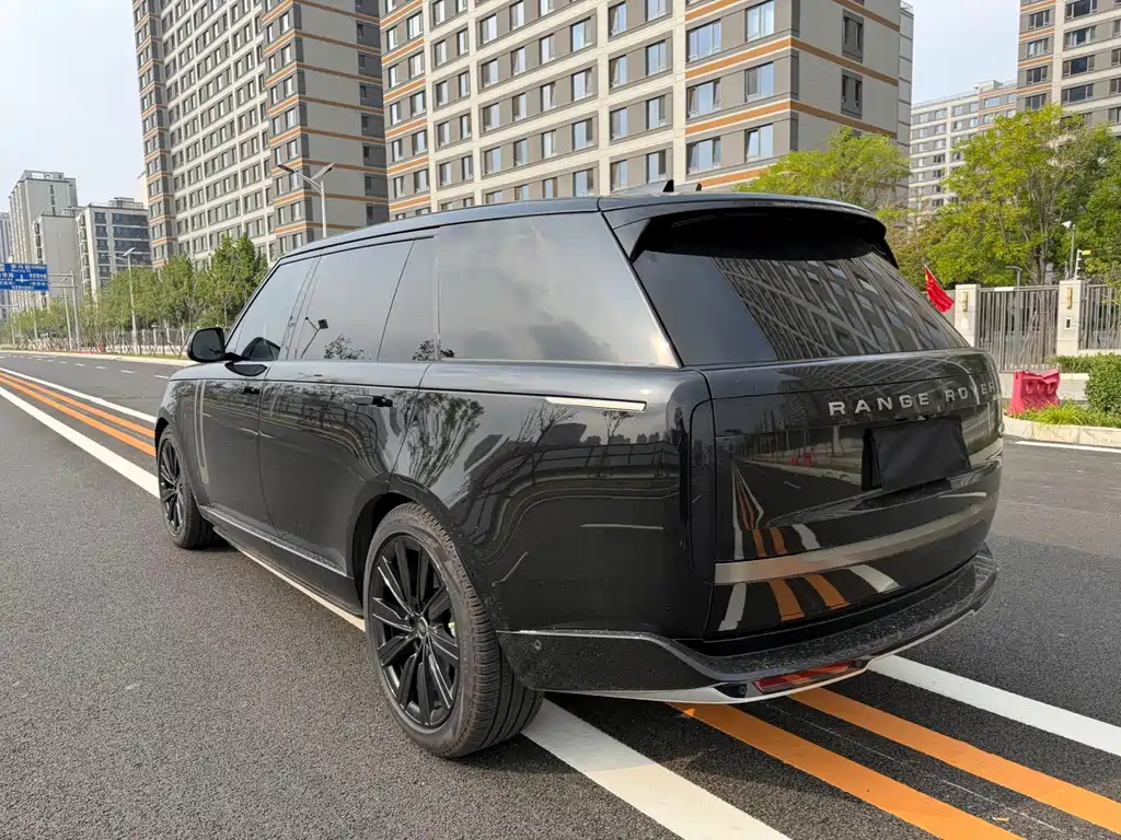 Land Rover Range Rover — миниатюра 4
