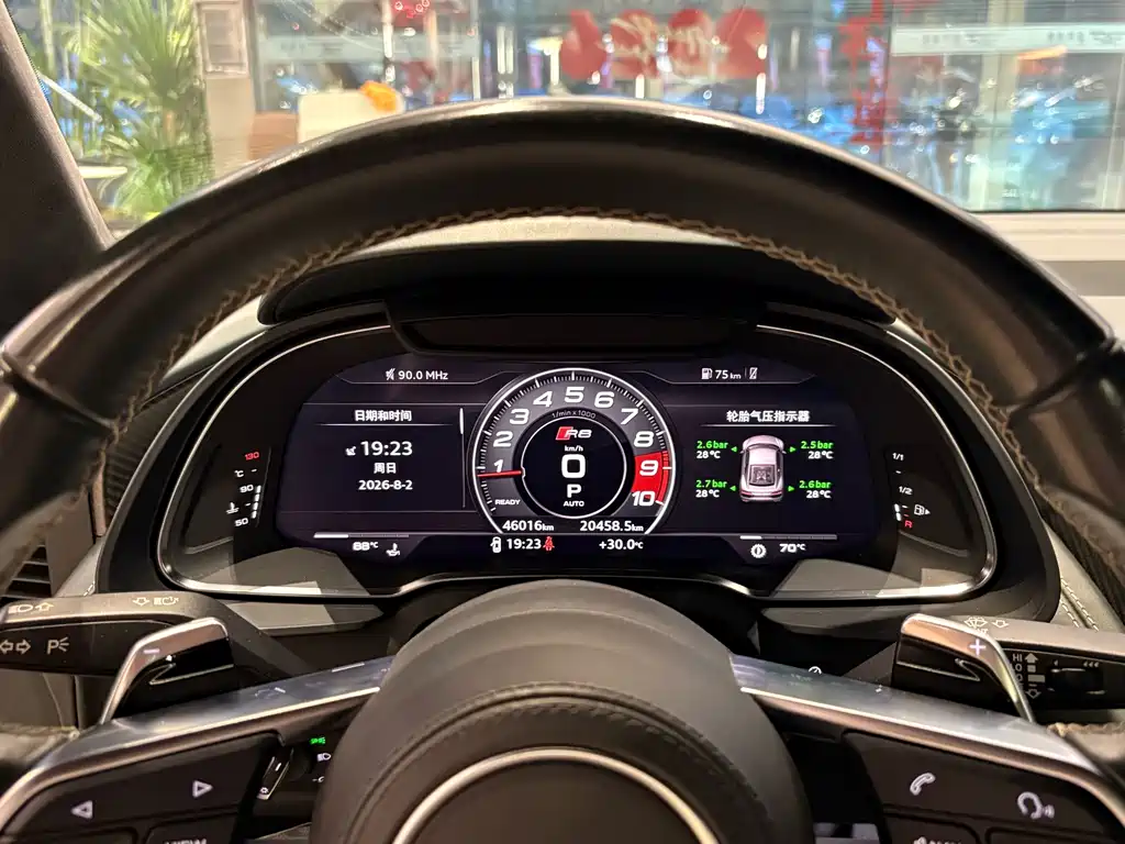 Audi R8 — миниатюра 15