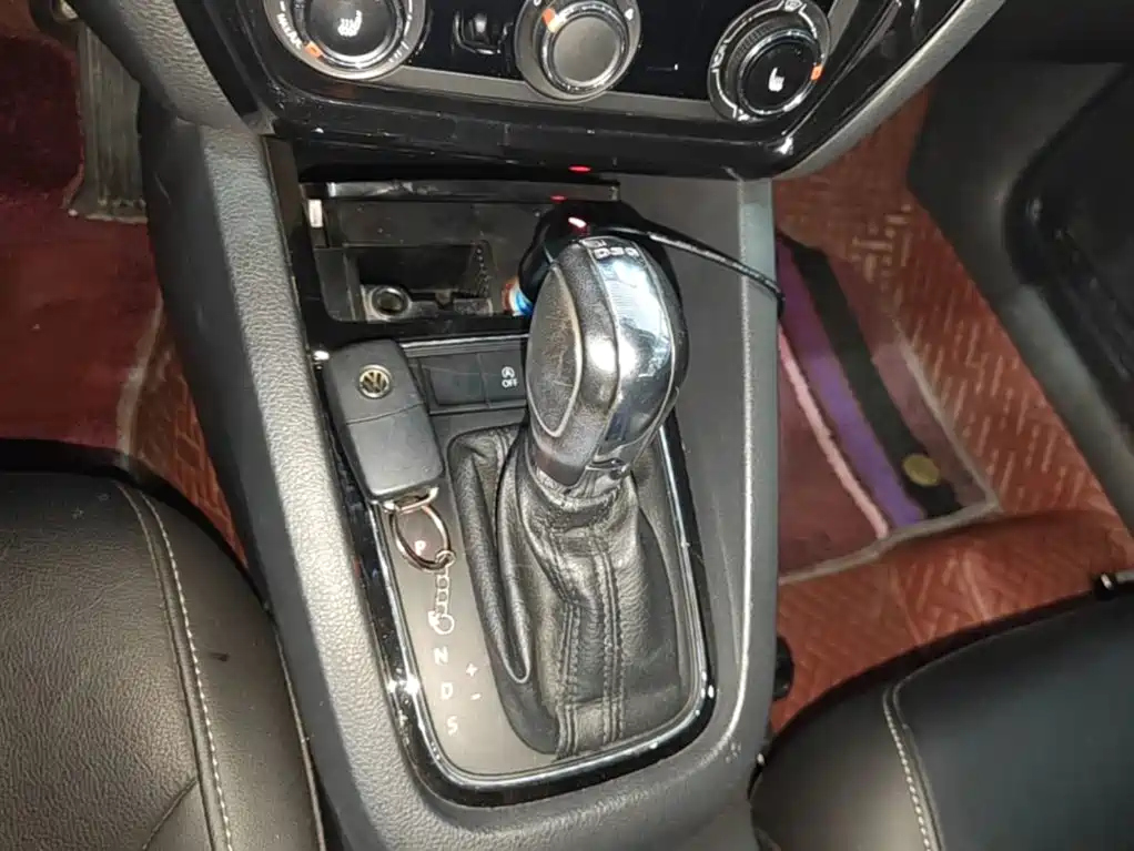 Volkswagen Sagitar — миниатюра 14
