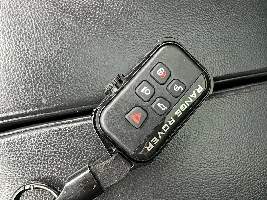 Land Rover Velar — миниатюра 17