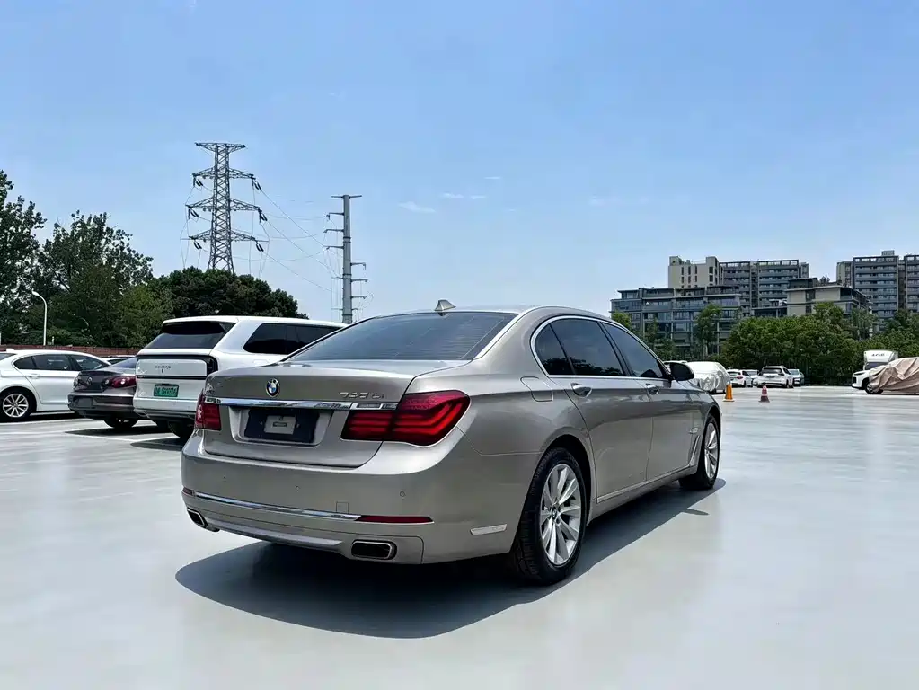 BMW 7 Series 7 2013 740Li xDrive