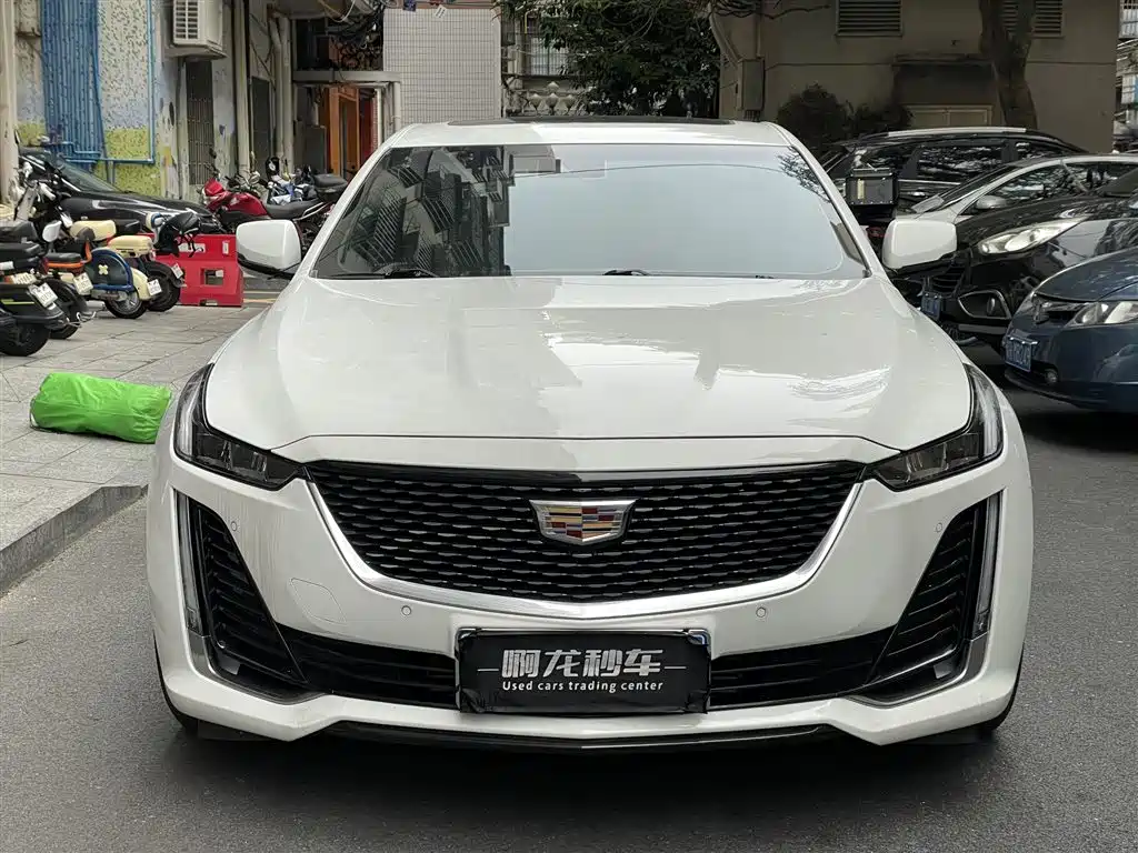Cadillac CT5 — миниатюра 2