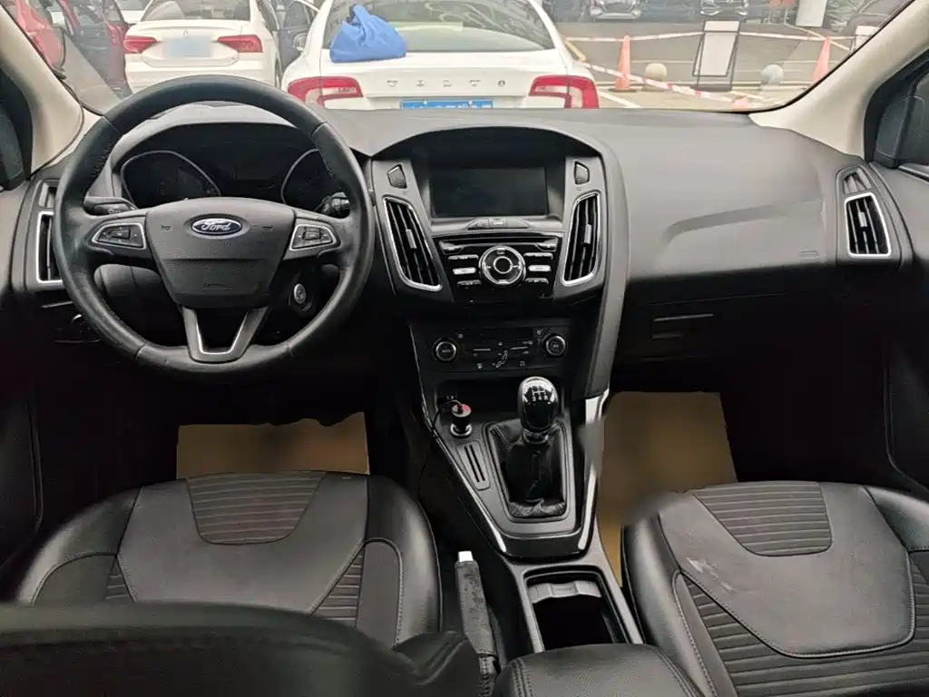 Ford Focus — миниатюра 10
