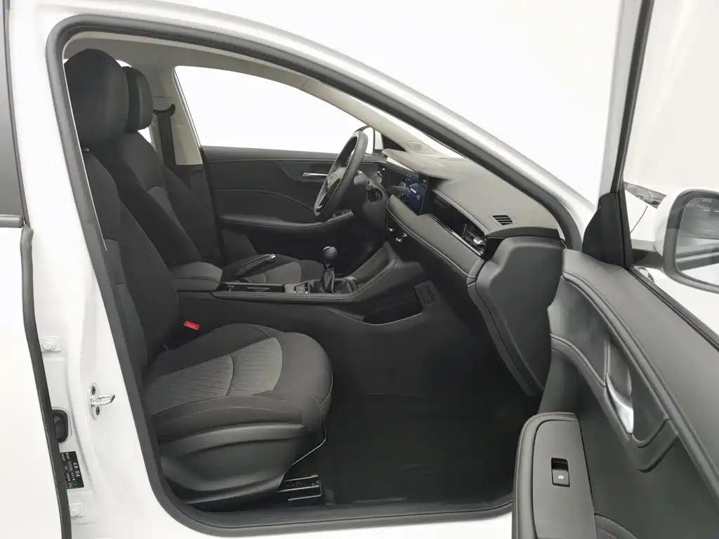 Roewe i5 — миниатюра 23