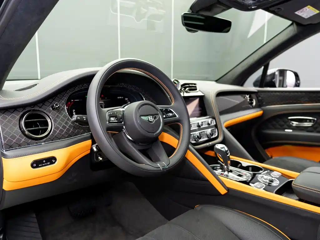 Bentley Bentayga — миниатюра 10