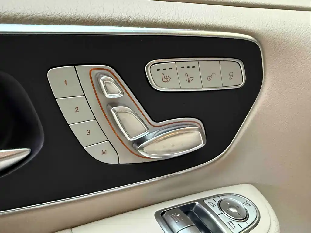 Mercedes-Benz V-Class — миниатюра 9