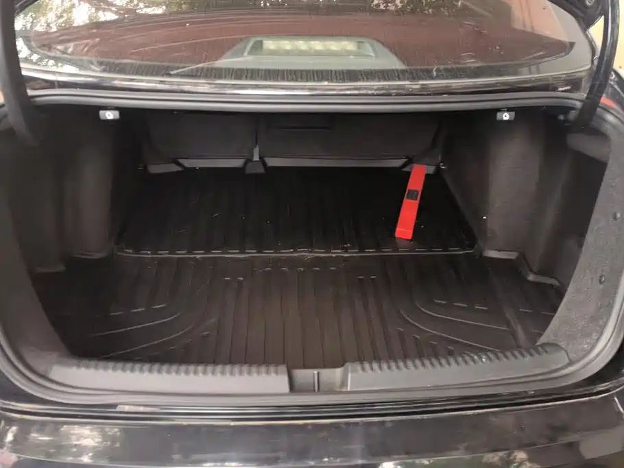 Volkswagen Sagitar — миниатюра 4