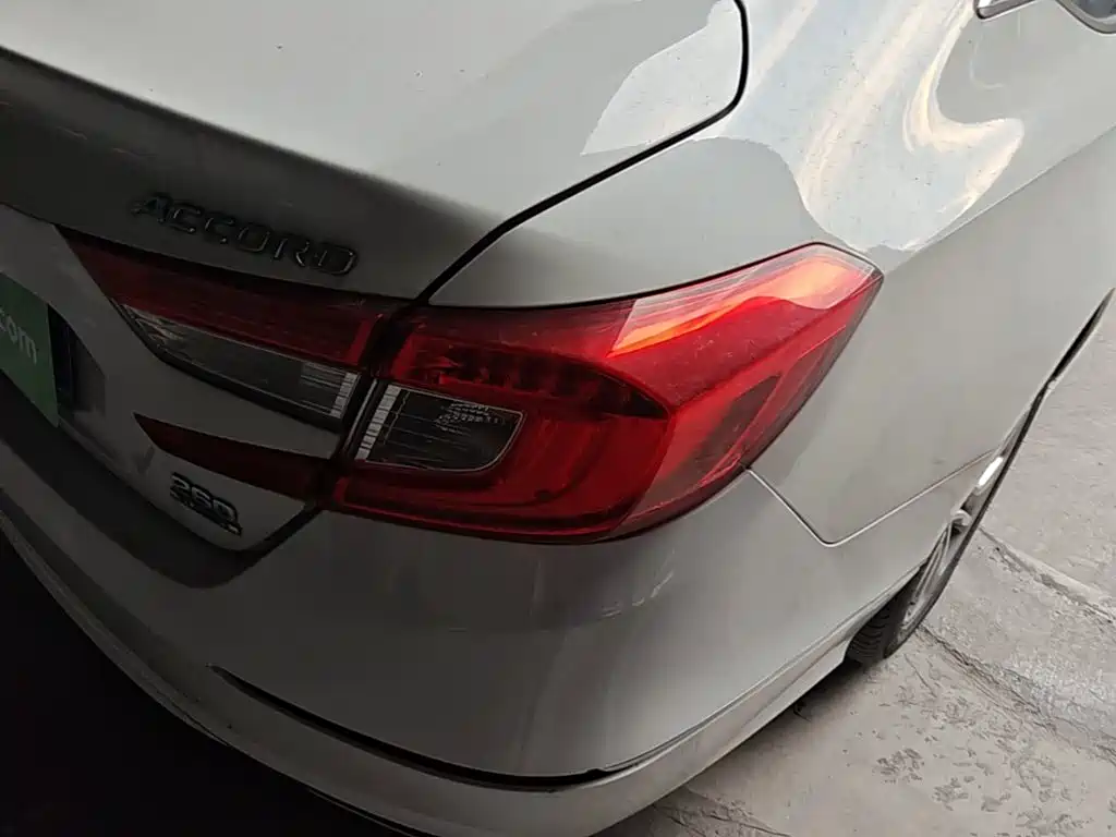 Honda Accord — миниатюра 8