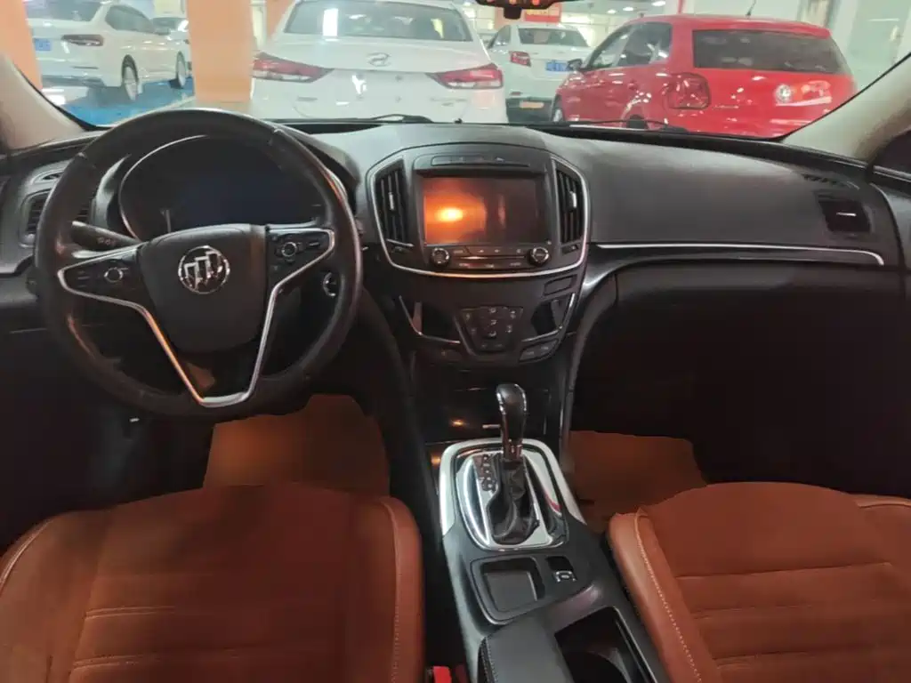 Buick Regal — миниатюра 10