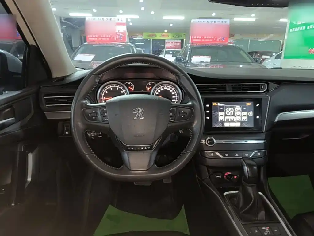 Peugeot 408 — миниатюра 11