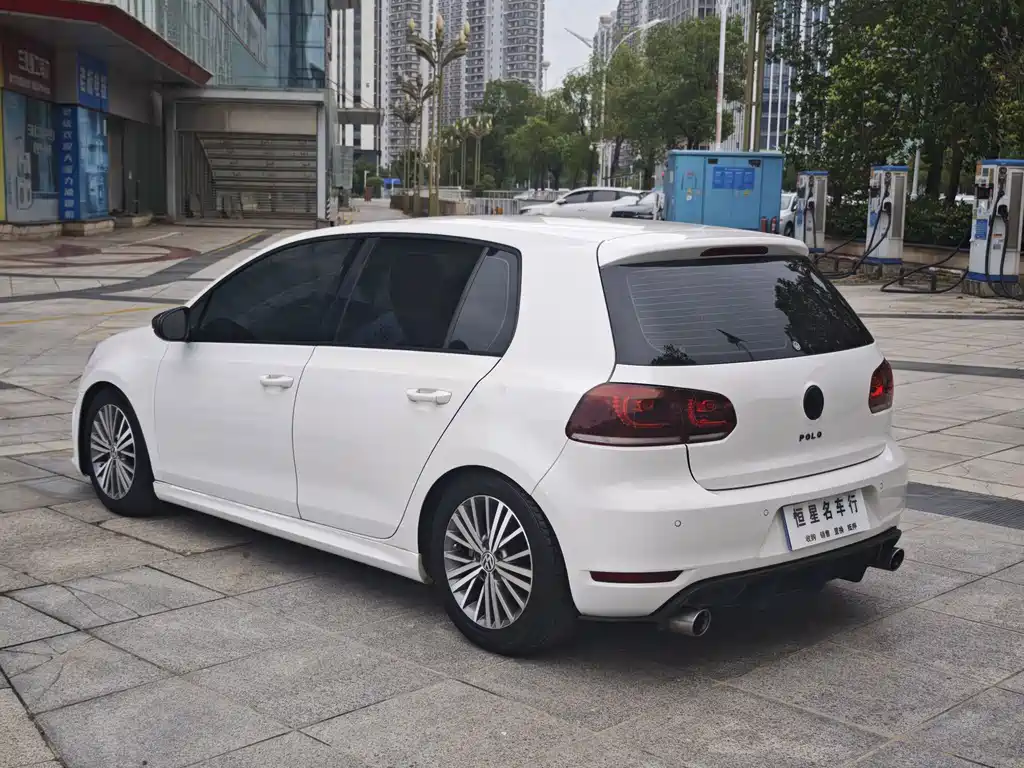 Volkswagen Golf — миниатюра 12