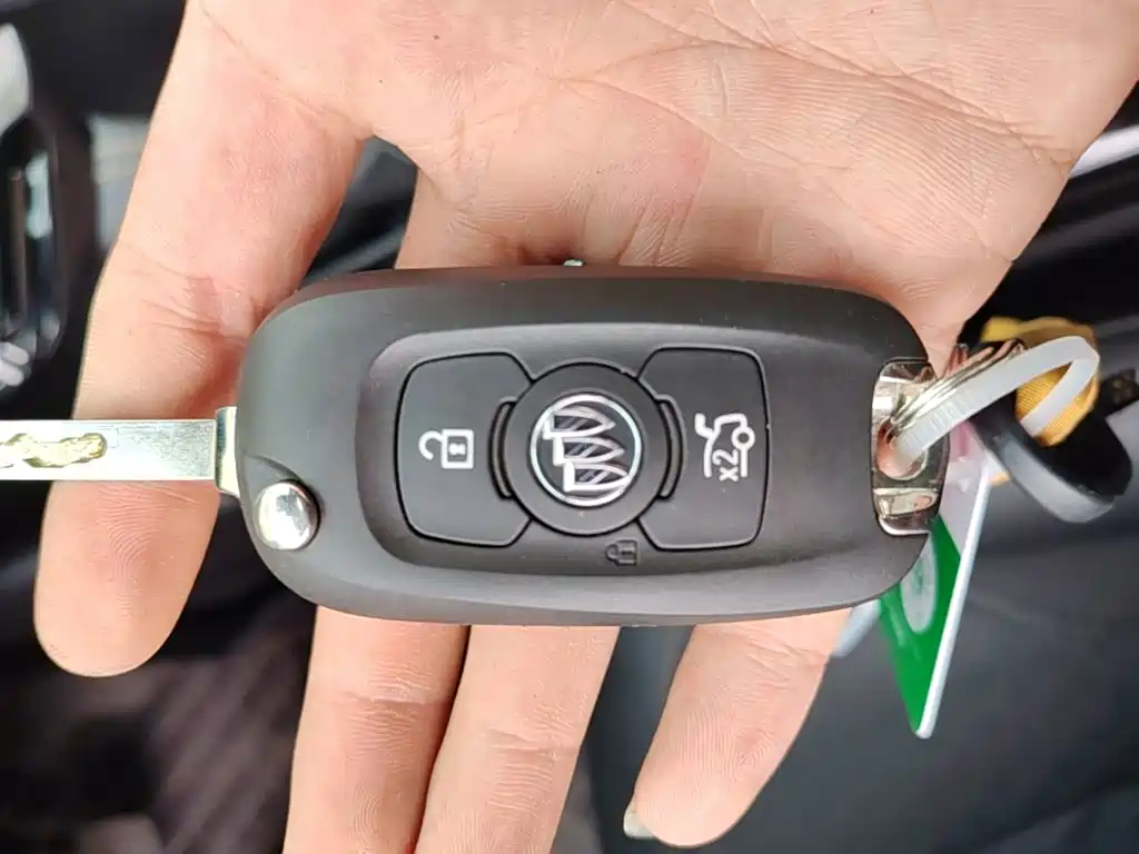 Buick Verano — миниатюра 9