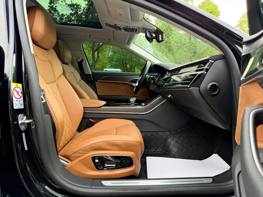 Audi A8 — миниатюра 20
