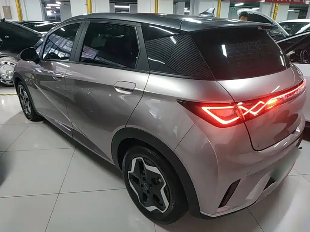 BYD Dolphin — миниатюра 5
