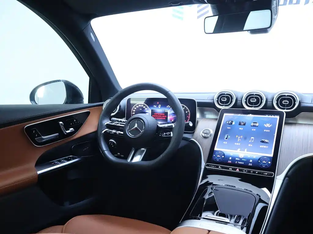 Mercedes-Benz GLC — миниатюра 14