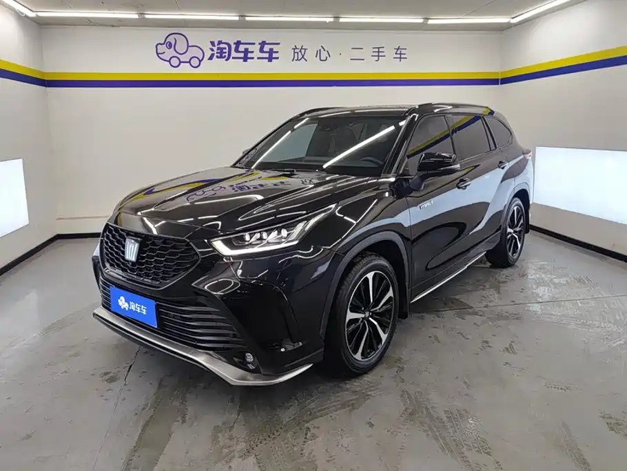 Toyota Crown Kluger