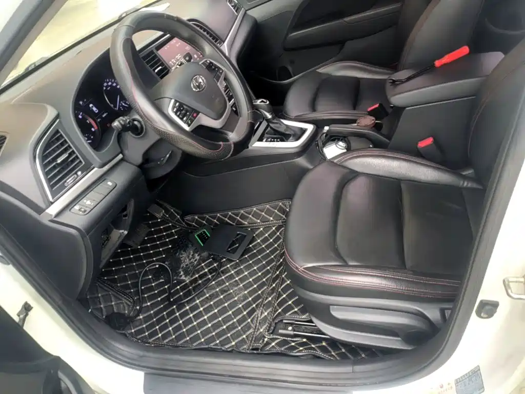 Hyundai Elantra — миниатюра 15