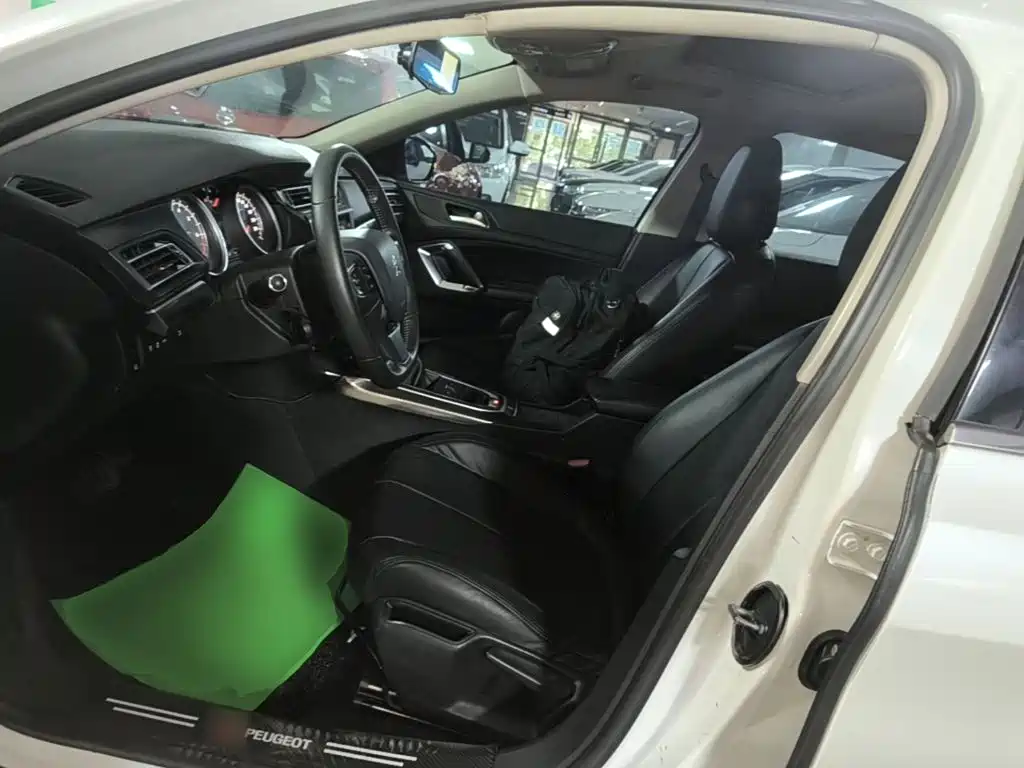 Peugeot 408 — миниатюра 15