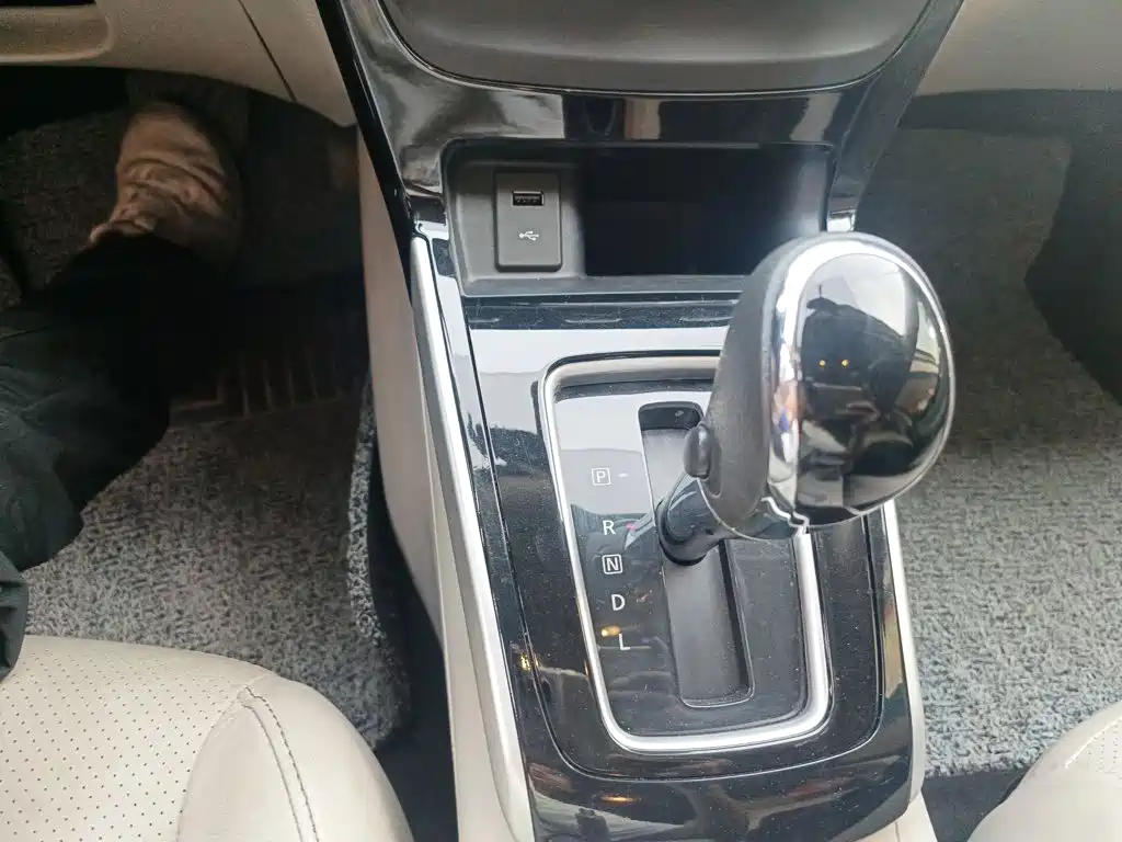 Nissan Sylphy — миниатюра 14