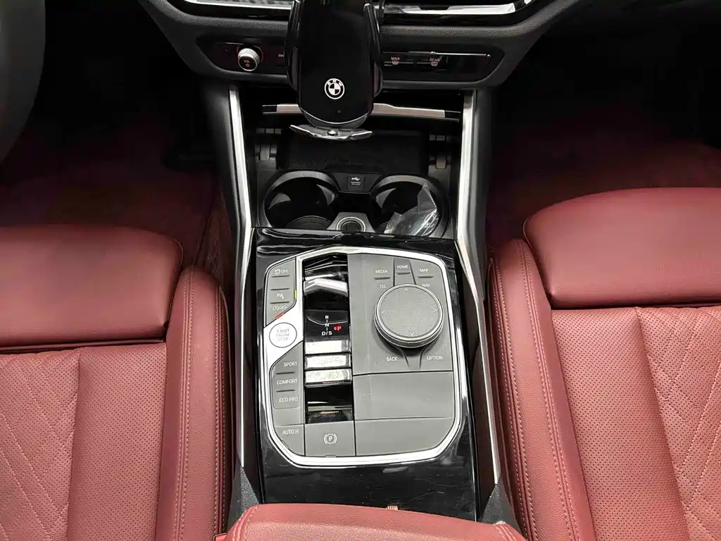 BMW 3 Series — миниатюра 10