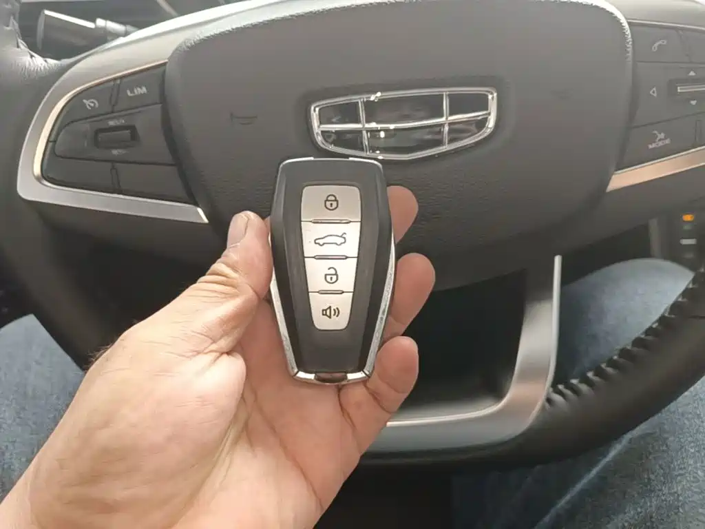 Geely Emgrand — миниатюра 9