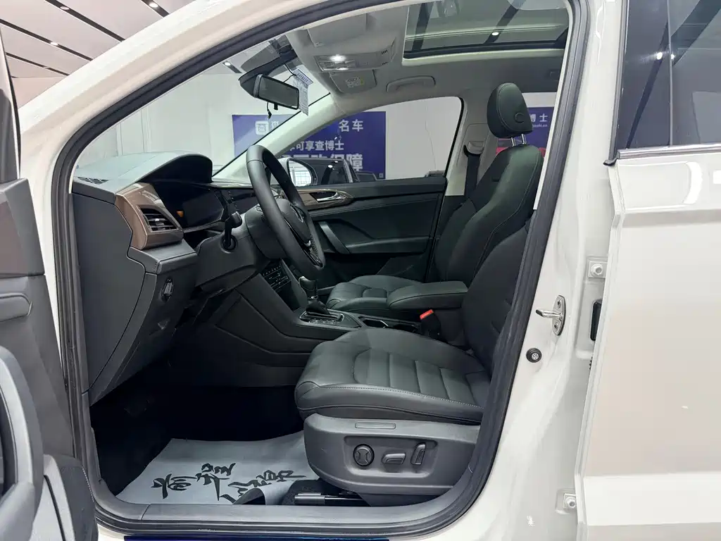 Volkswagen Tharu — миниатюра 8