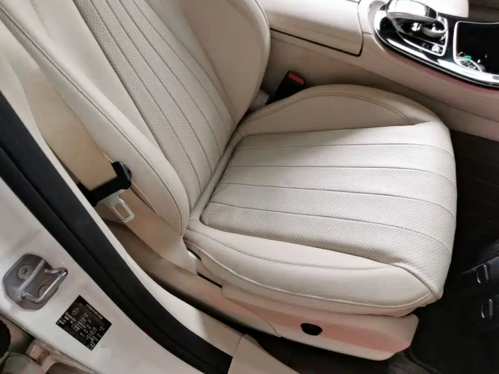 Mercedes-Benz E-Class — миниатюра 25