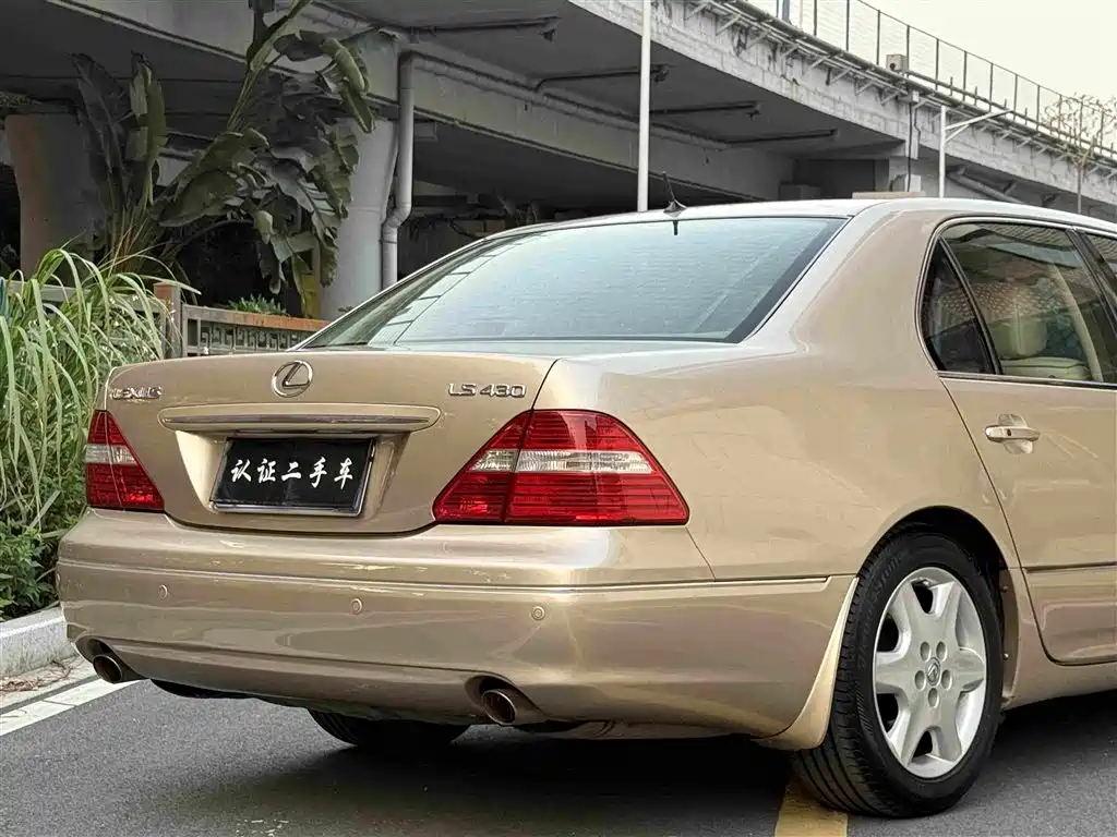 Lexus LS — миниатюра 26