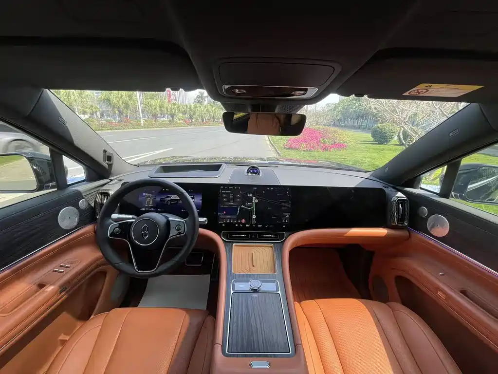 AITO ASK THE WORLD M9