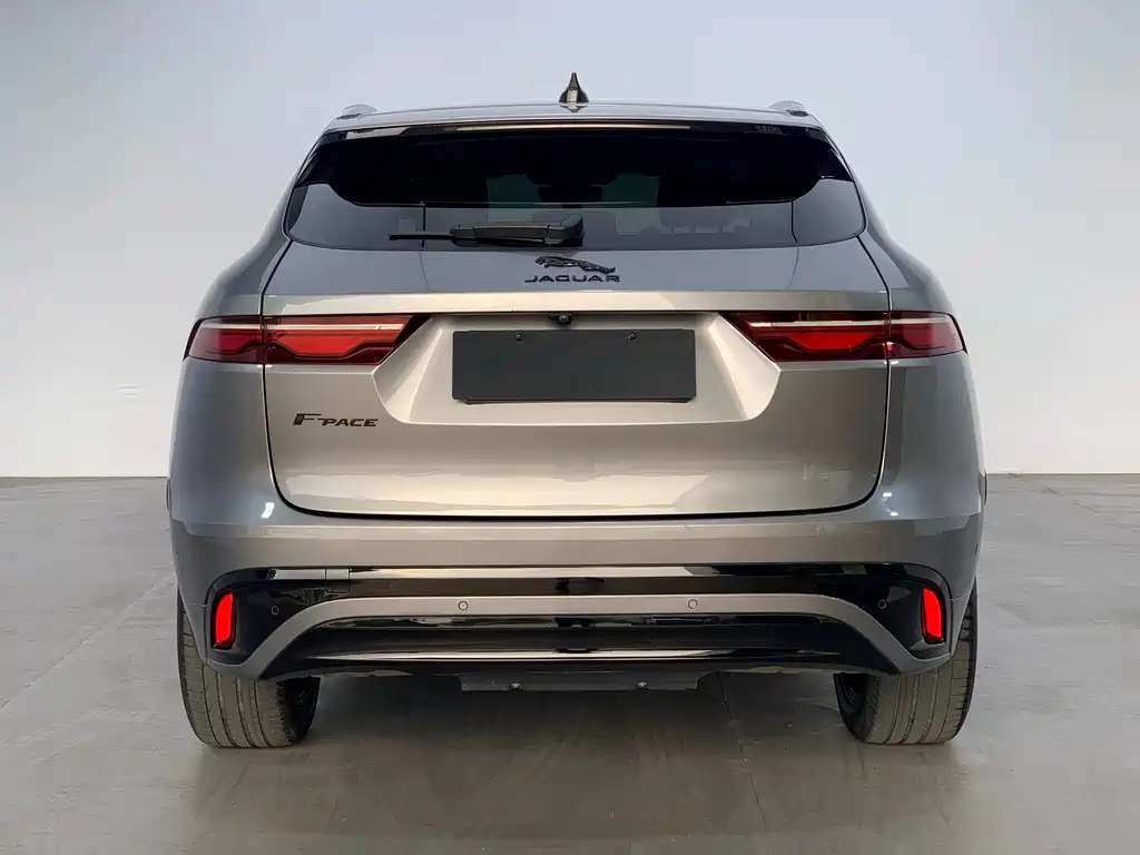 Jaguar F-Pace 2022 P250 R-Dynamic BLACK