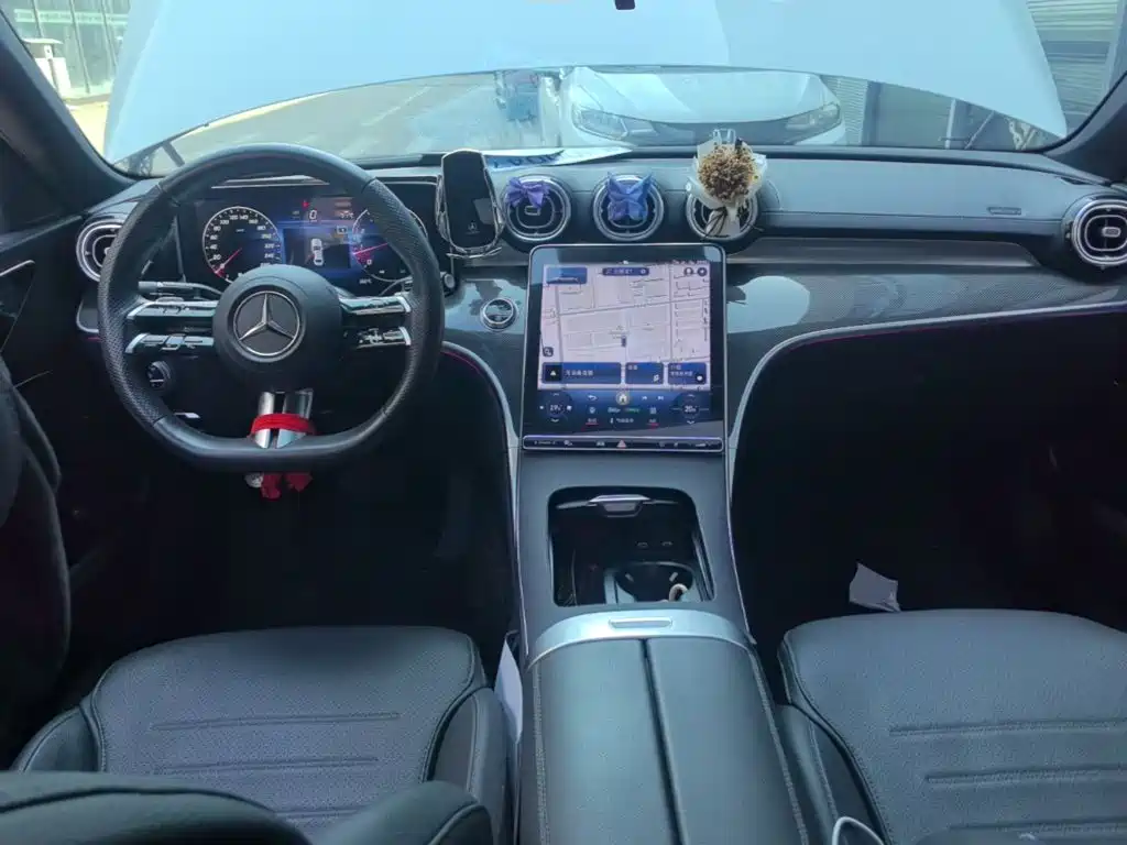 Mercedes-Benz C-Class — миниатюра 10