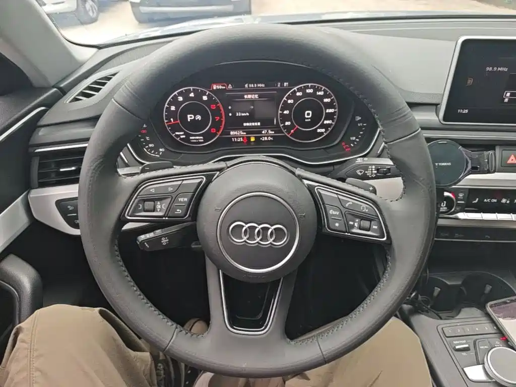 Audi A4L — миниатюра 11