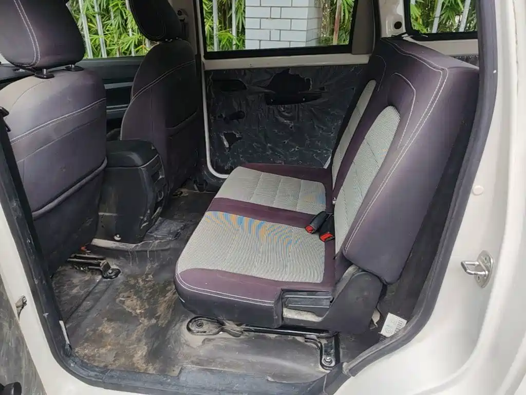 Wuling Hongguang — миниатюра 22
