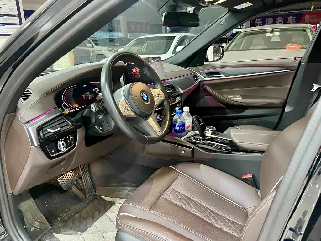 BMW 5 Series — миниатюра 2