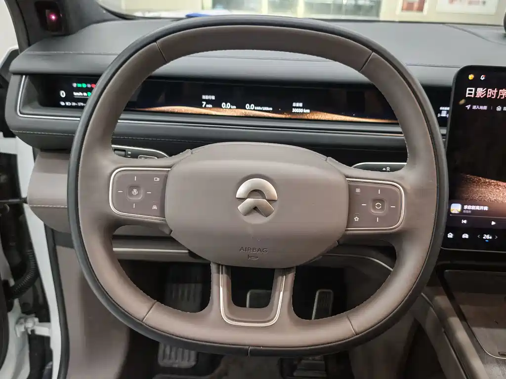 NIO ES8 — миниатюра 8