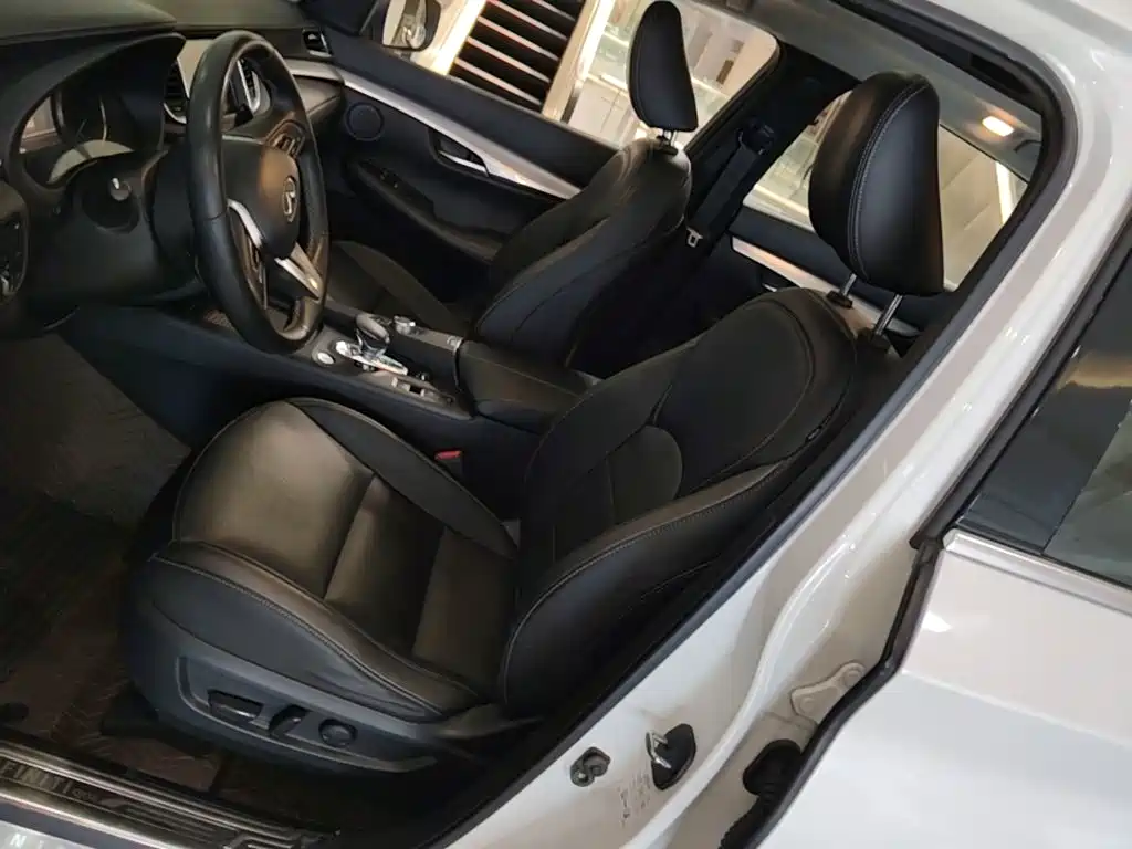 Infiniti QX50 — миниатюра 15