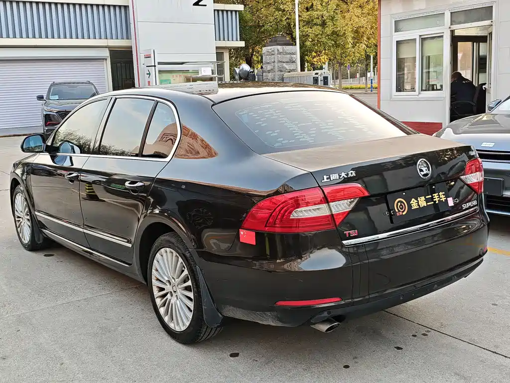 Skoda Superb — миниатюра 15