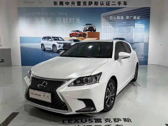 lexus ct