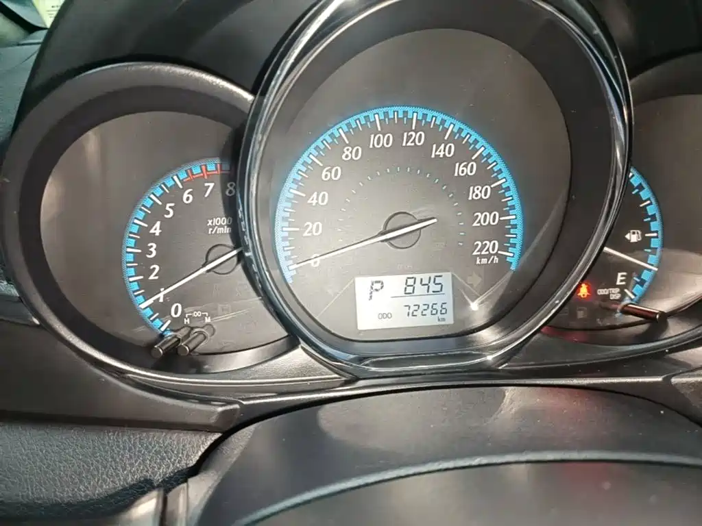 Toyota Yaris L — миниатюра 12