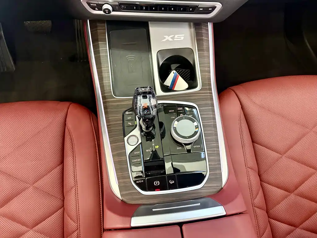 BMW X5 — миниатюра 8