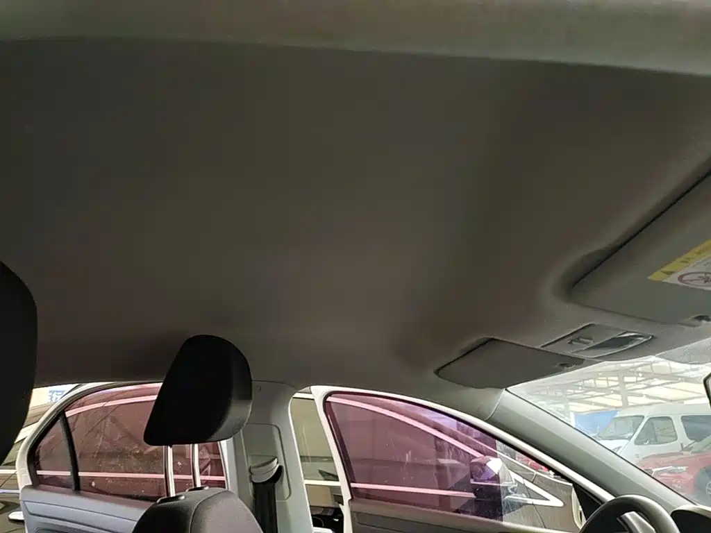 Volkswagen Jetta — миниатюра 18