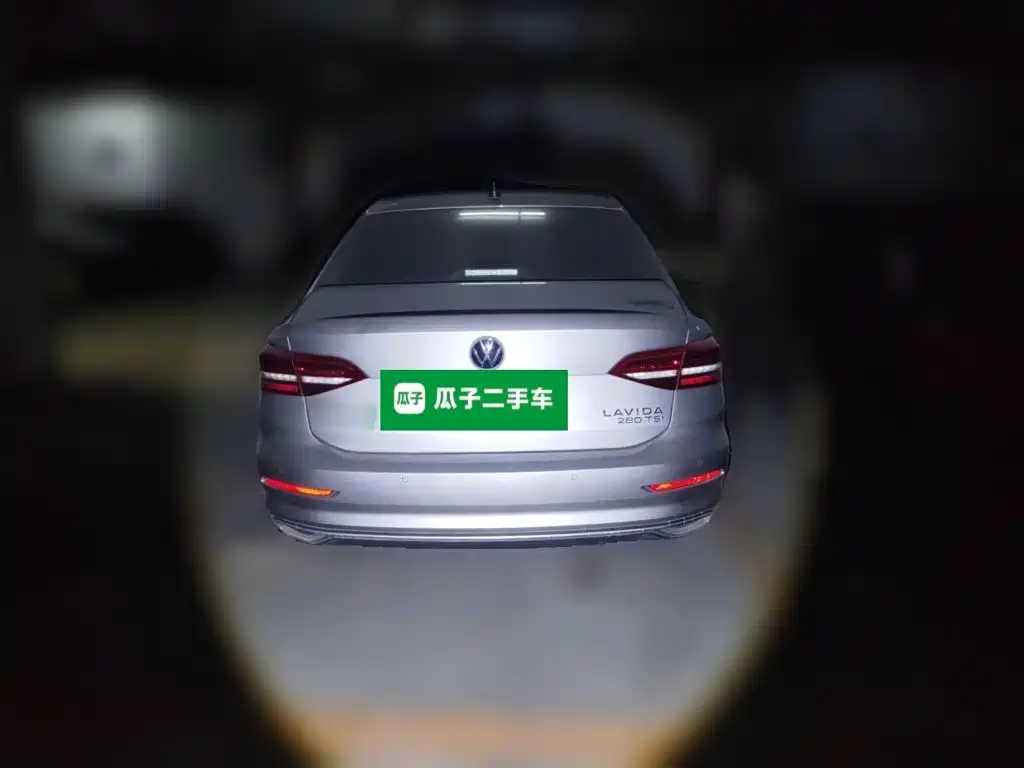 Volkswagen Lavida — миниатюра 3