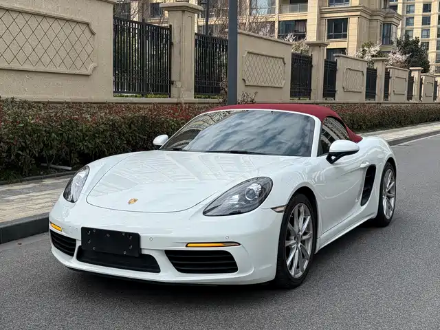 PORSCHE 718 2019