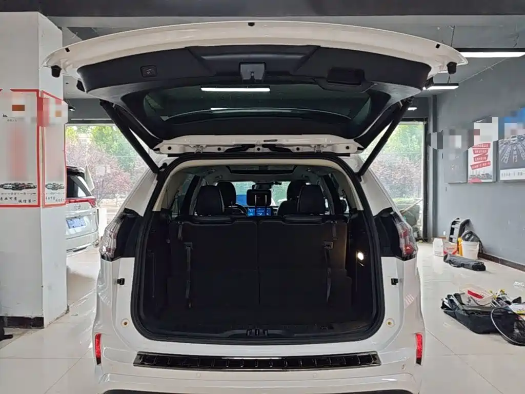 Ford Edge — миниатюра 19