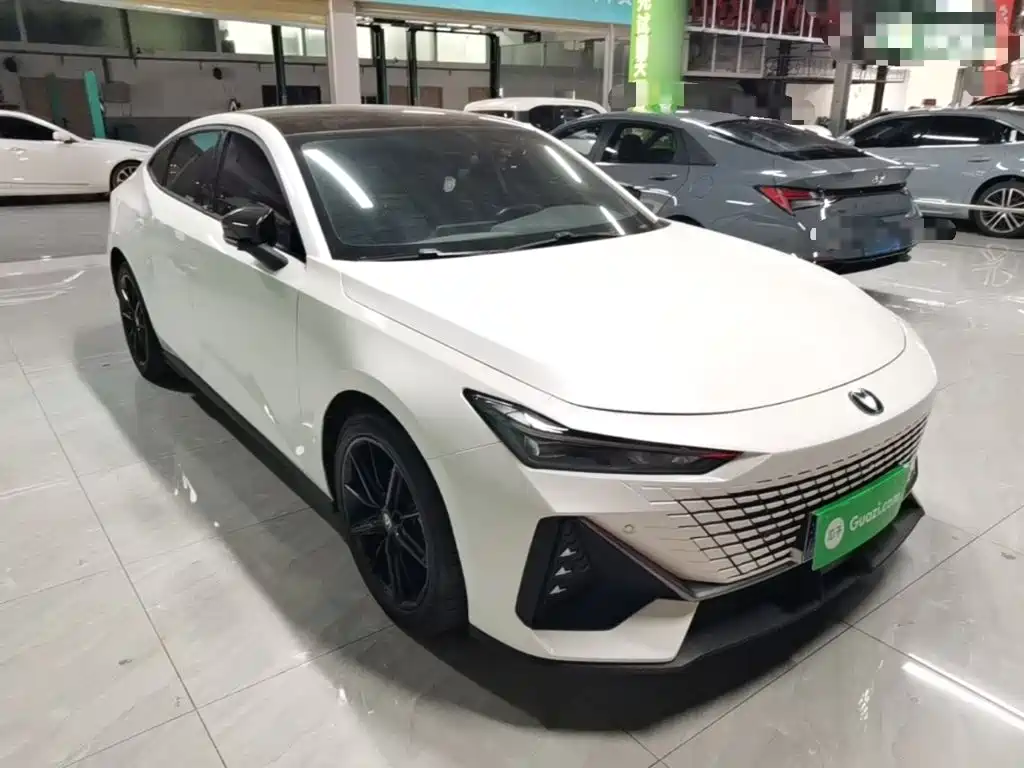 Changan UNI-V — миниатюра 4